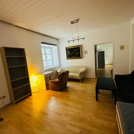 Mit Einem Schlafzimmer Mit Trennwand Apartamento