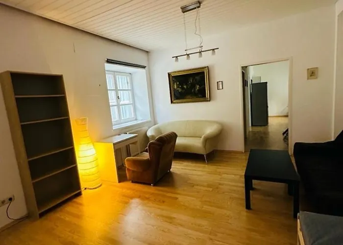 Mit Einem Schlafzimmer Mit Trennwand Apartamento